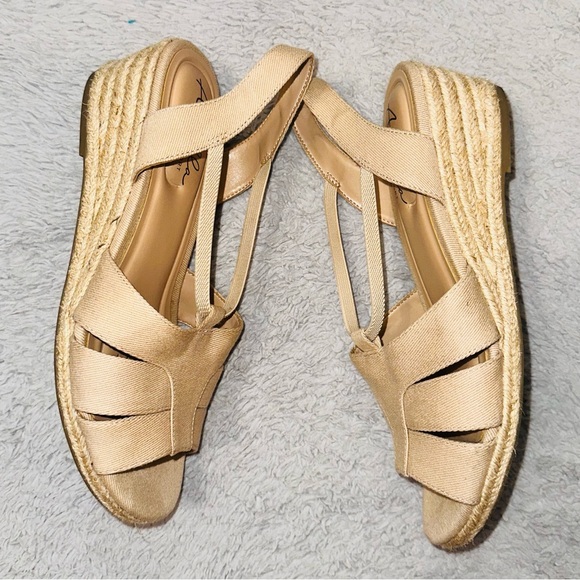 Abella true comfort wedges Selah - Picture 6 of 15